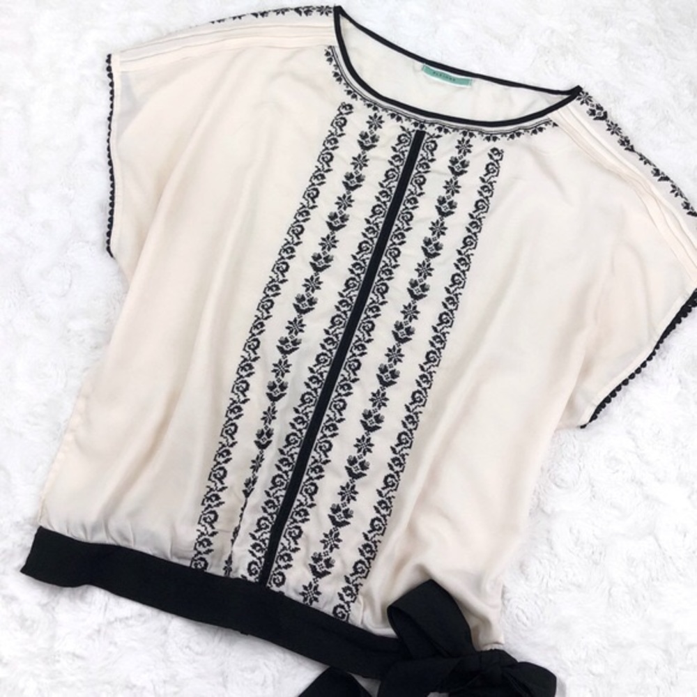 Pleione Crochet Trim Embroidered Blouse